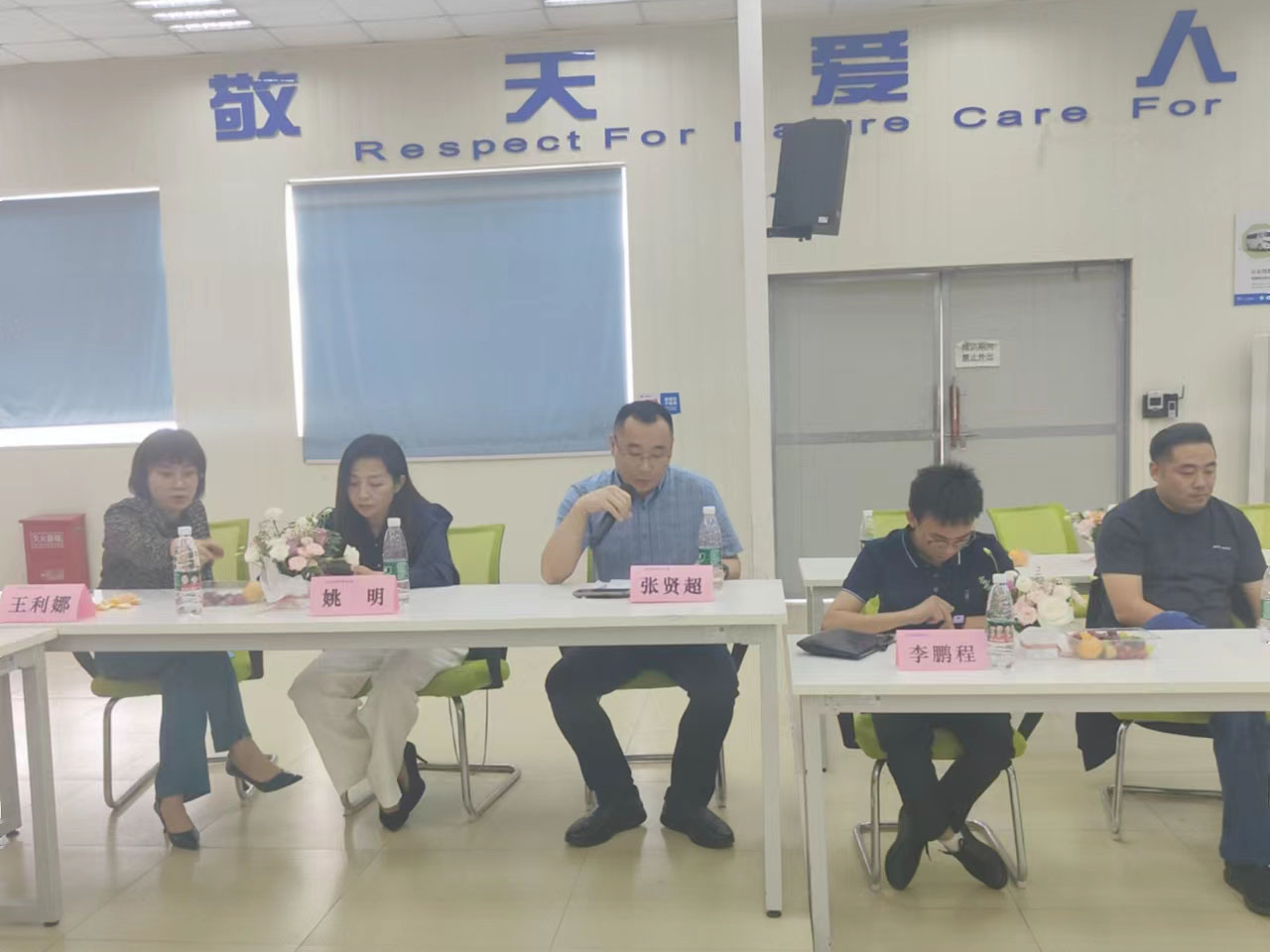 交车6.jpg 交车6.jpg